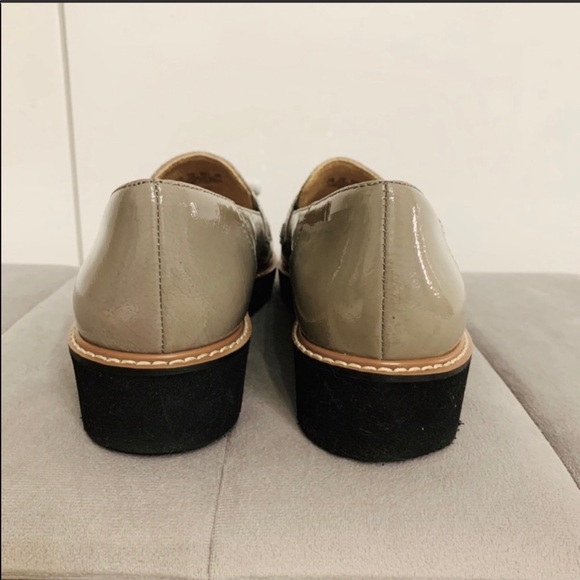 *SOLD* Naturalizer leather platform loafers tassel - Picture 8 of 16